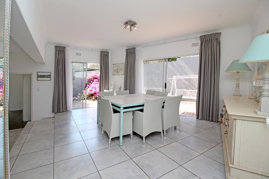 3 Bedroom Property for Sale in Gallo Manor Gauteng