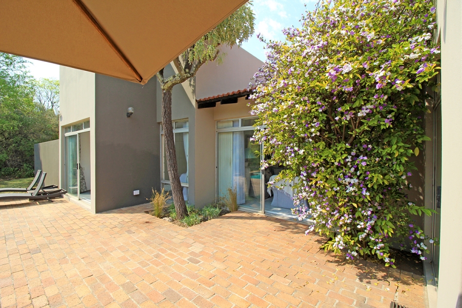 3 Bedroom Property for Sale in Gallo Manor Gauteng