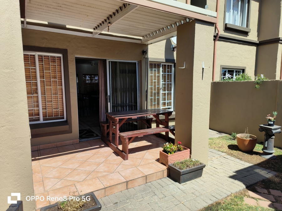 2 Bedroom Property for Sale in Eden Glen Gauteng