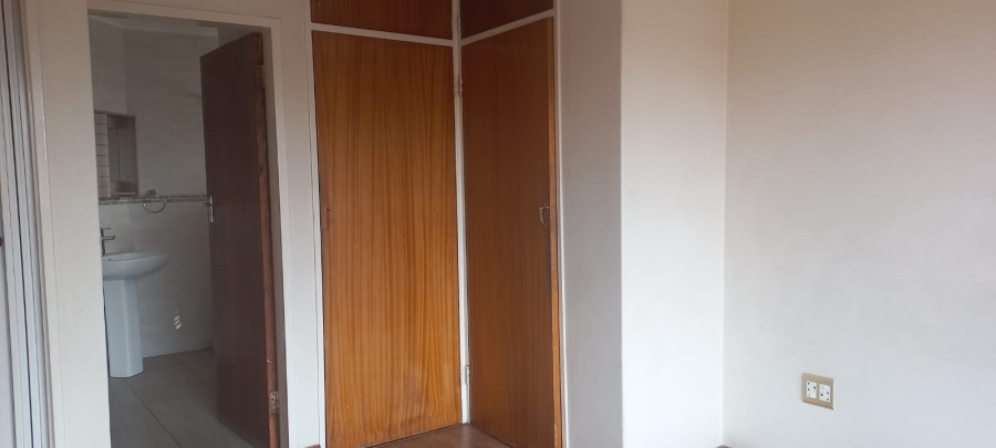 3 Bedroom Property for Sale in Illiondale Gauteng