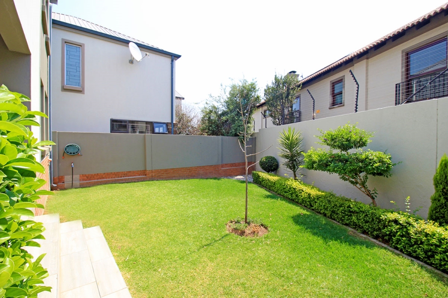 4 Bedroom Property for Sale in Broadacres Gauteng