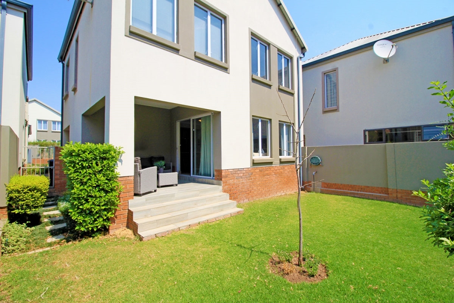 4 Bedroom Property for Sale in Broadacres Gauteng