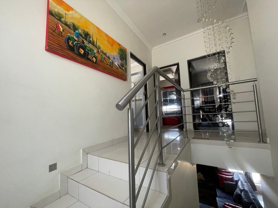 To Let 3 Bedroom Property for Rent in Thatchfield Hills Gauteng