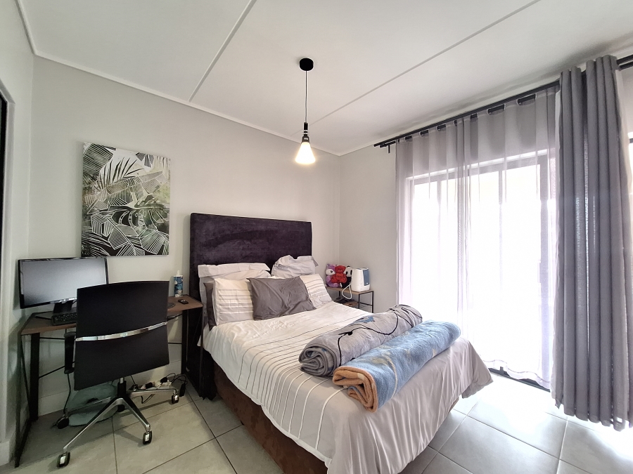 1 Bedroom Property for Sale in Waterfall Gauteng