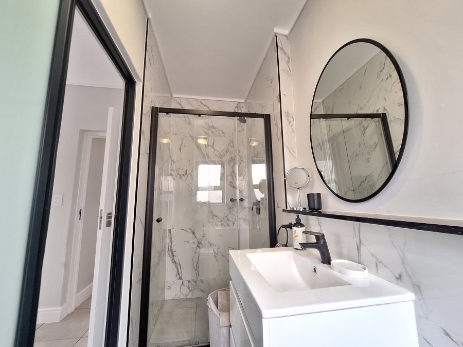 1 Bedroom Property for Sale in Waterfall Gauteng