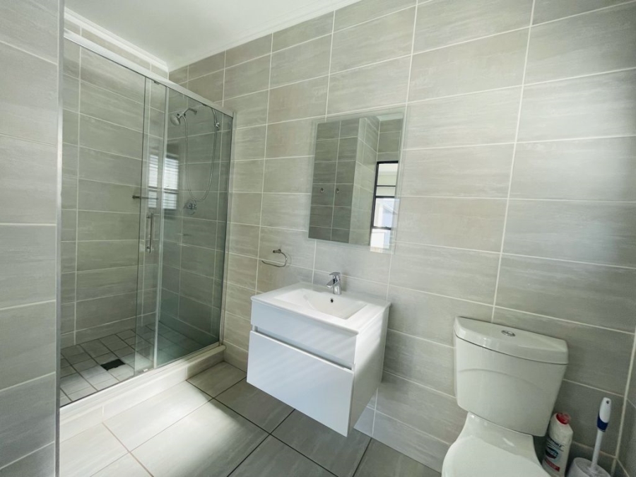 1 Bedroom Property for Sale in Waterfall Gauteng