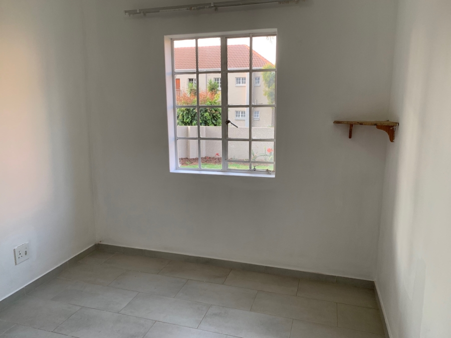 To Let 2 Bedroom Property for Rent in Wapadrand Gauteng