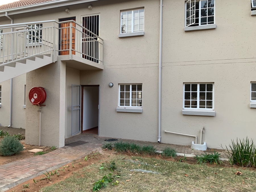 To Let 2 Bedroom Property for Rent in Wapadrand Gauteng