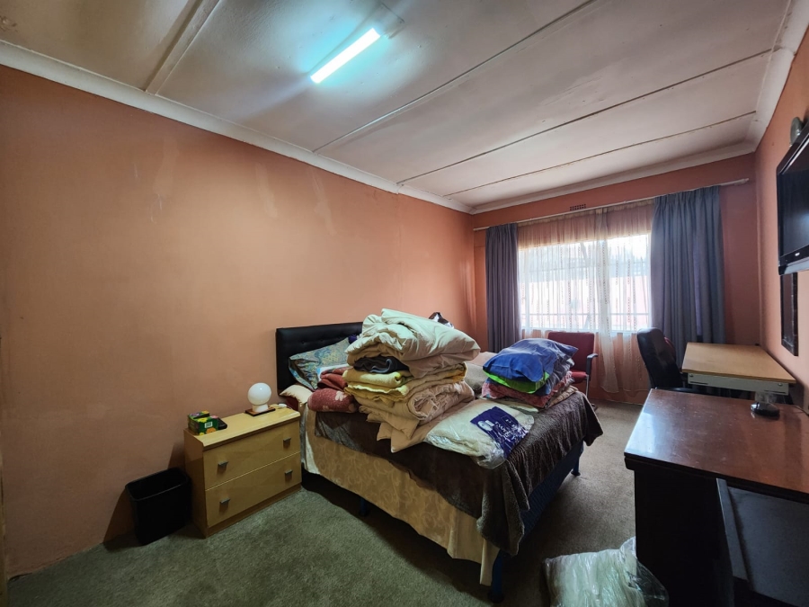 4 Bedroom Property for Sale in Rothdene Gauteng