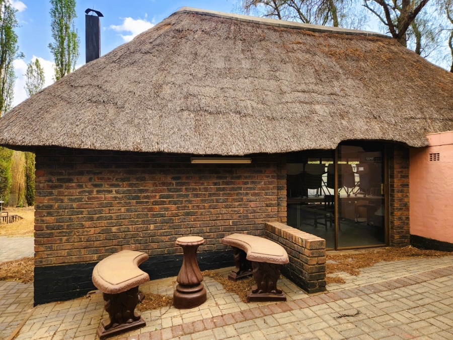 4 Bedroom Property for Sale in Rothdene Gauteng