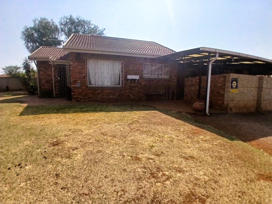 3 Bedroom Property for Sale in Meyerton Park Gauteng