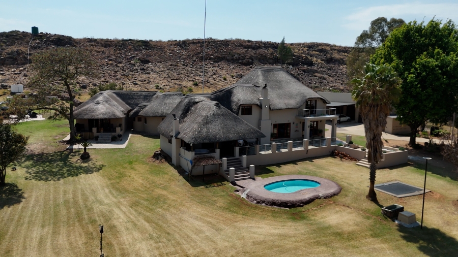 5 Bedroom Property for Sale in Magaliesburg Gauteng