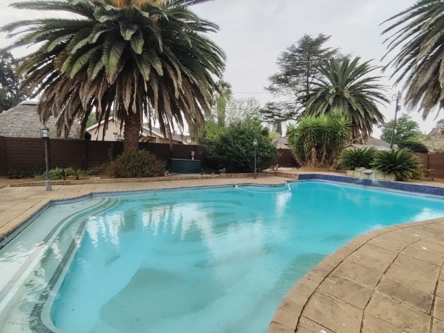 3 Bedroom Property for Sale in Brackendowns Gauteng