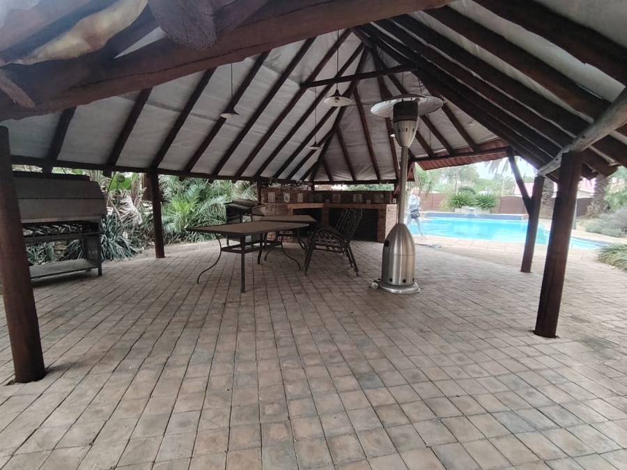 3 Bedroom Property for Sale in Brackendowns Gauteng