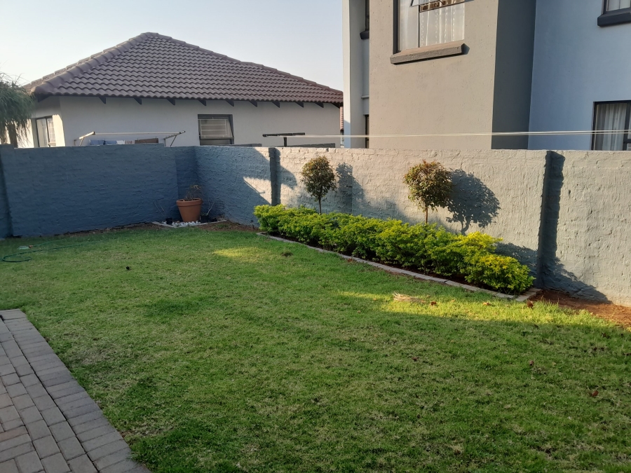 3 Bedroom Property for Sale in Heuwelsig Estate Gauteng