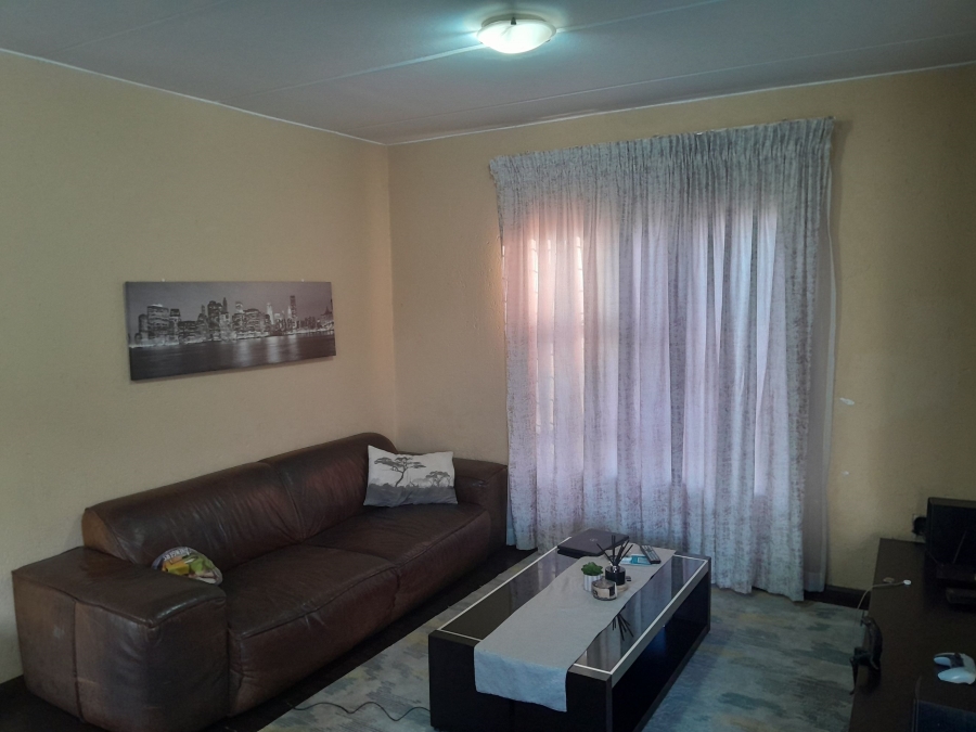 3 Bedroom Property for Sale in Heuwelsig Estate Gauteng