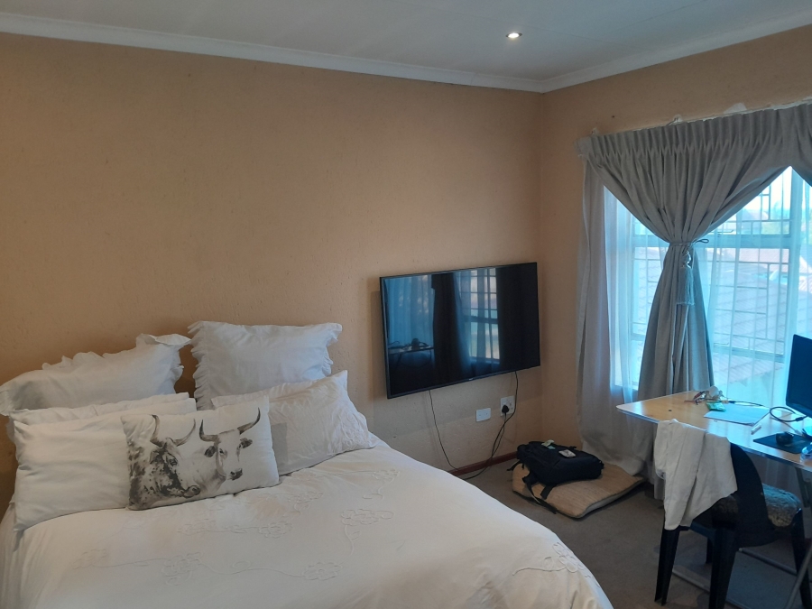 3 Bedroom Property for Sale in Heuwelsig Estate Gauteng