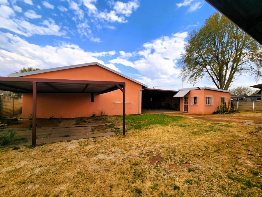 3 Bedroom Property for Sale in Kookrus Gauteng