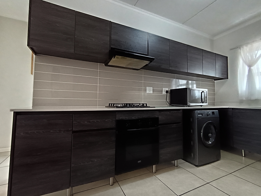 2 Bedroom Property for Sale in Oakdene Gauteng