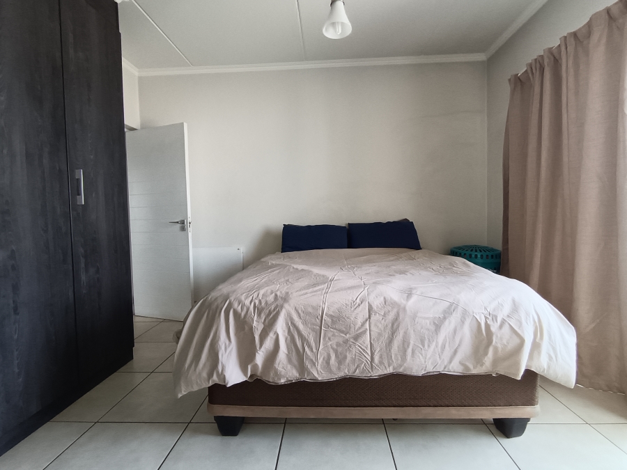 2 Bedroom Property for Sale in Oakdene Gauteng