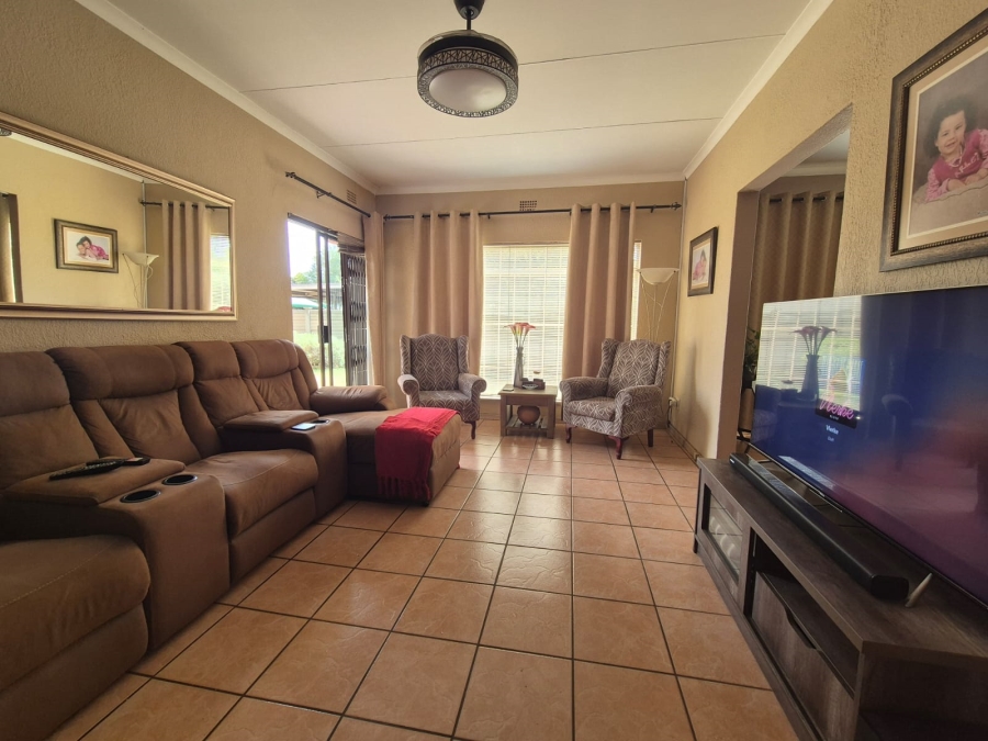 3 Bedroom Property for Sale in Falcon Ridge Gauteng