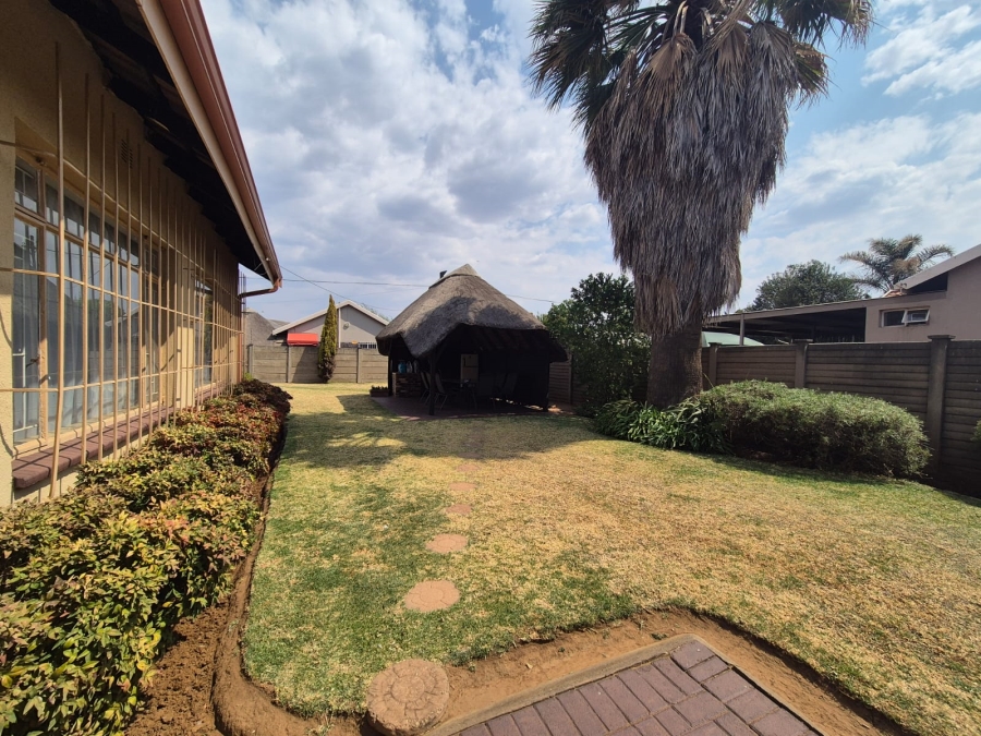 3 Bedroom Property for Sale in Falcon Ridge Gauteng