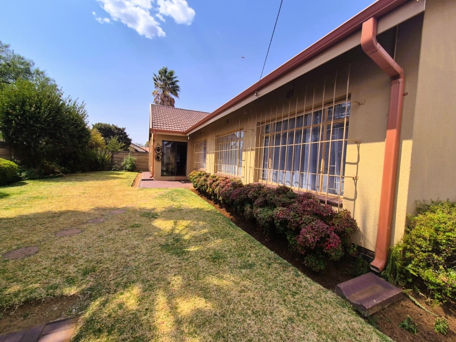 3 Bedroom Property for Sale in Falcon Ridge Gauteng