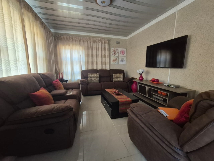 3 Bedroom Property for Sale in Duncanville Gauteng