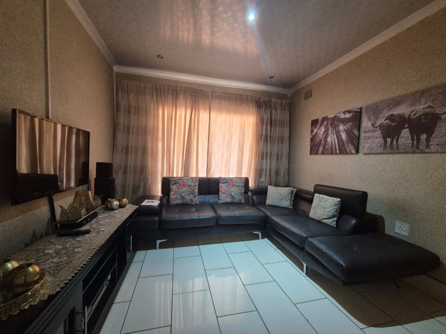 3 Bedroom Property for Sale in Duncanville Gauteng