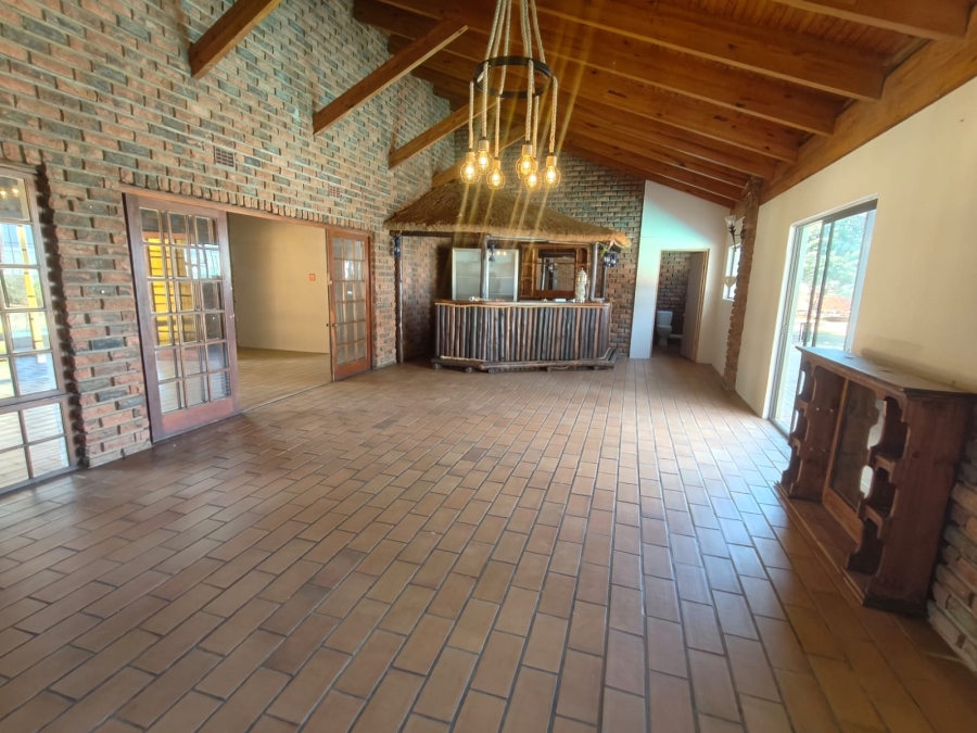 To Let 4 Bedroom Property for Rent in Walker Fruit Farms Gauteng