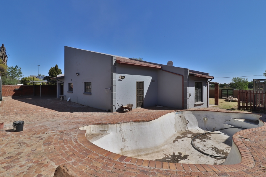 4 Bedroom Property for Sale in Dalpark Ext 1 Gauteng