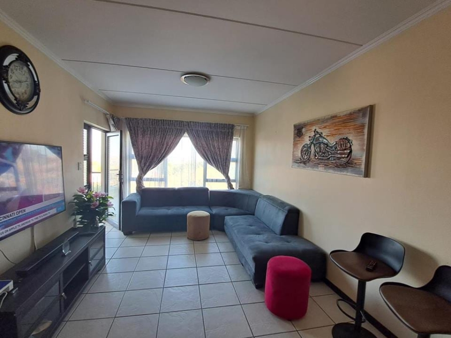 2 Bedroom Property for Sale in Oakdene Gauteng