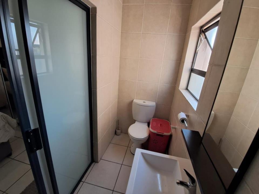 2 Bedroom Property for Sale in Oakdene Gauteng