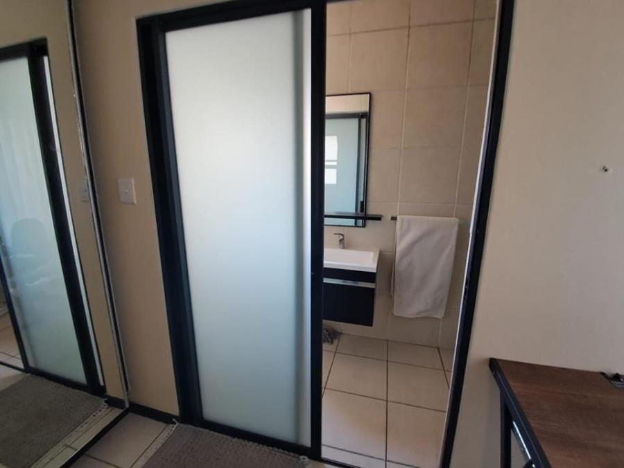 2 Bedroom Property for Sale in Oakdene Gauteng