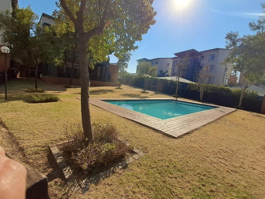 2 Bedroom Property for Sale in Oakdene Gauteng