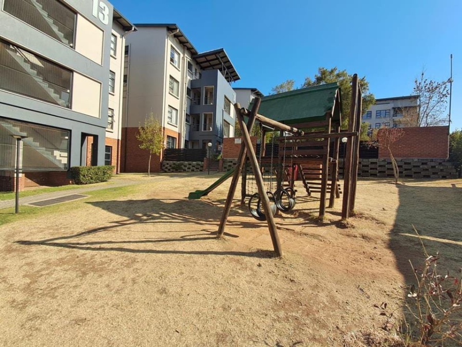 2 Bedroom Property for Sale in Oakdene Gauteng