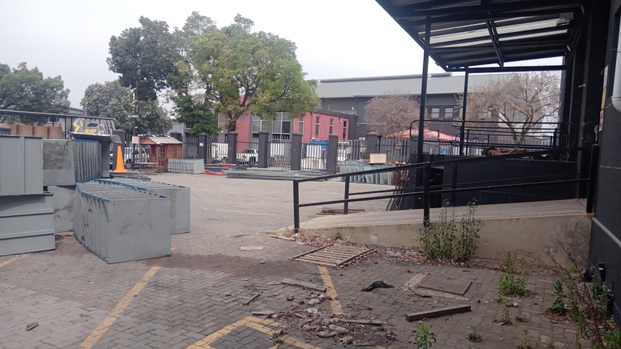 Commercial Property for Sale in Benrose Gauteng