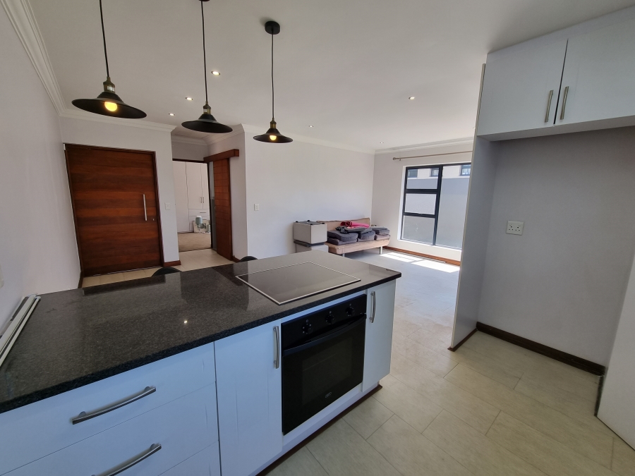 To Let 3 Bedroom Property for Rent in Midstream Hill Gauteng