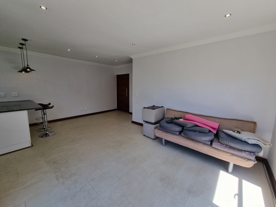 To Let 3 Bedroom Property for Rent in Midstream Hill Gauteng