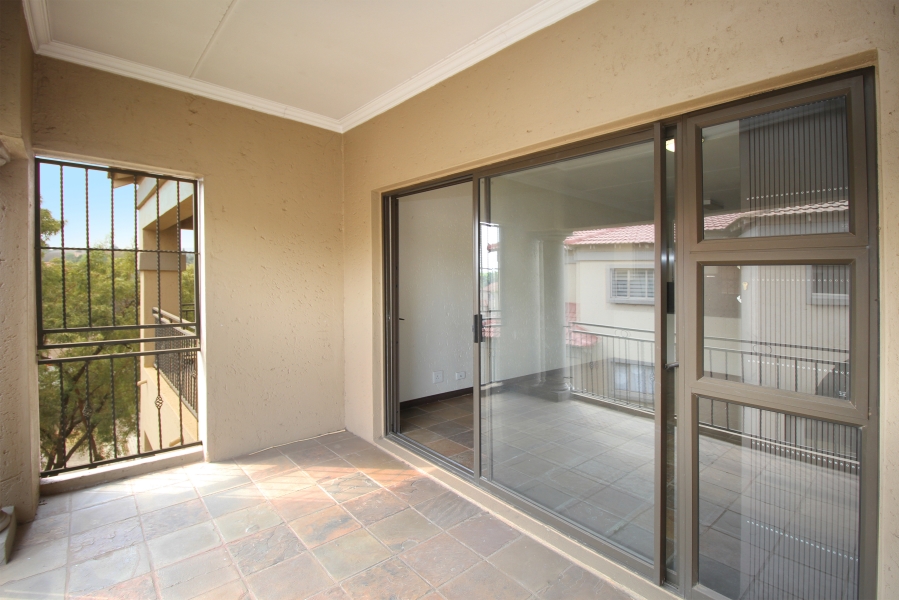 1 Bedroom Property for Sale in Weltevreden Park Gauteng