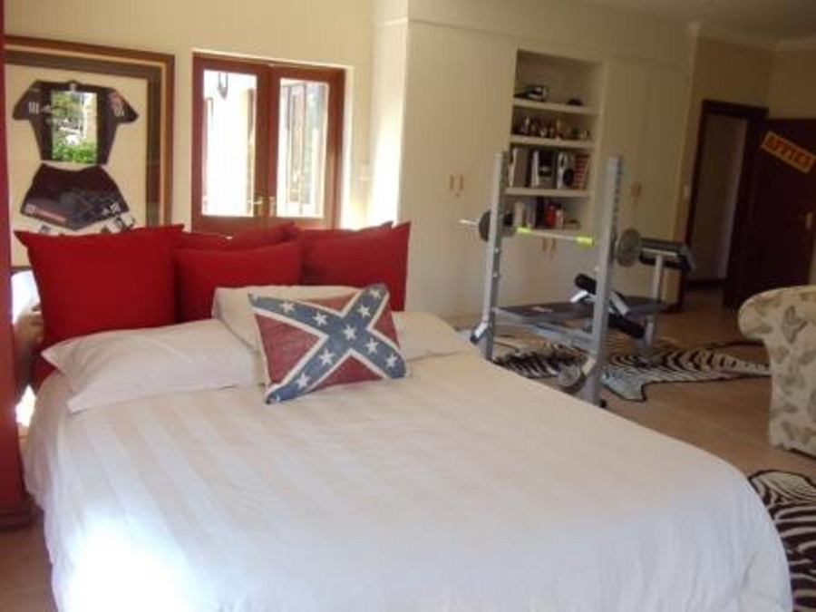 To Let 5 Bedroom Property for Rent in Silver Lakes Golf Estate Gauteng