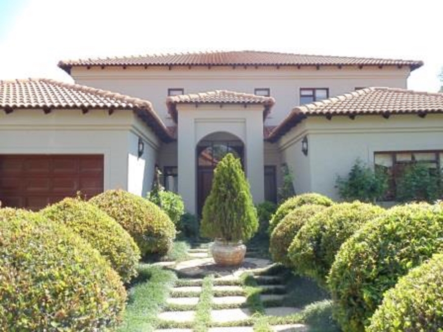 To Let 5 Bedroom Property for Rent in Silver Lakes Golf Estate Gauteng