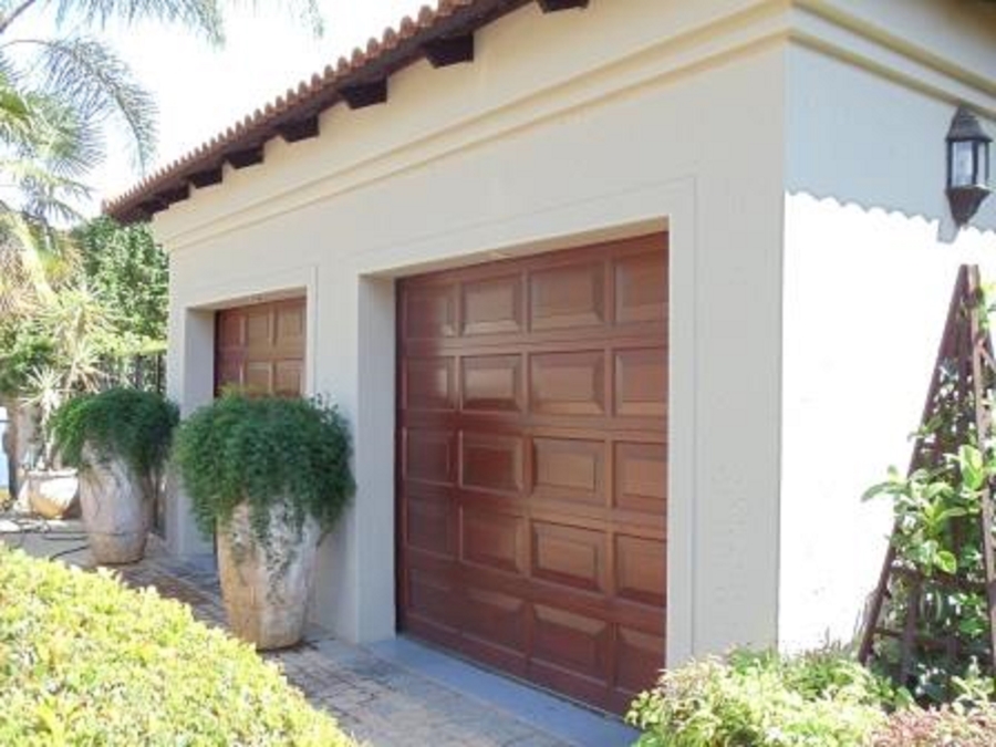 To Let 5 Bedroom Property for Rent in Silver Lakes Golf Estate Gauteng