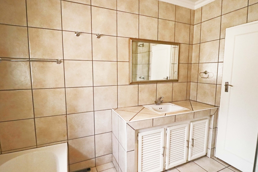 3 Bedroom Property for Sale in Bryanston Gauteng