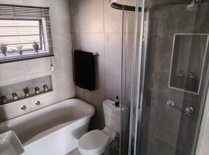 2 Bedroom Property for Sale in Montana Gauteng