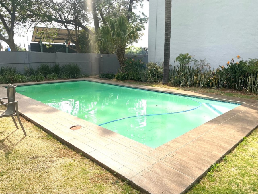 2 Bedroom Property for Sale in Sandown Gauteng