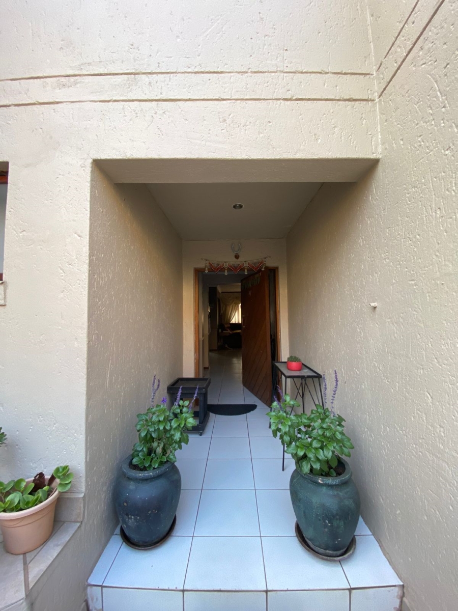 4 Bedroom Property for Sale in Bruma Gauteng