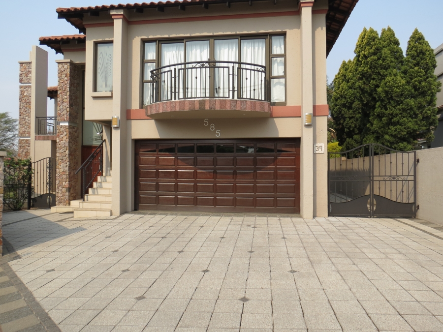 4 Bedroom Property for Sale in Greenstone Hill Gauteng