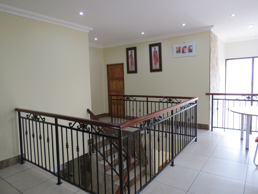 4 Bedroom Property for Sale in Greenstone Hill Gauteng