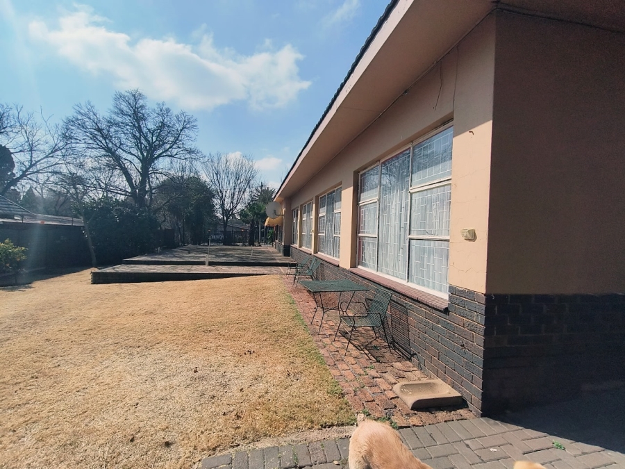 5 Bedroom Property for Sale in Eldoraigne Gauteng